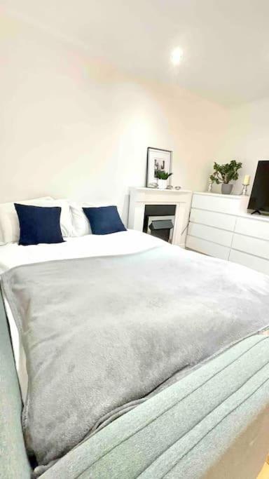 A Beautiful Stylish 2 Bedroom Apartment -City Of London Luaran gambar